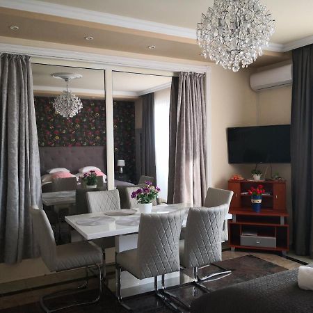 Kupola Apartman Szegedin Exterior foto