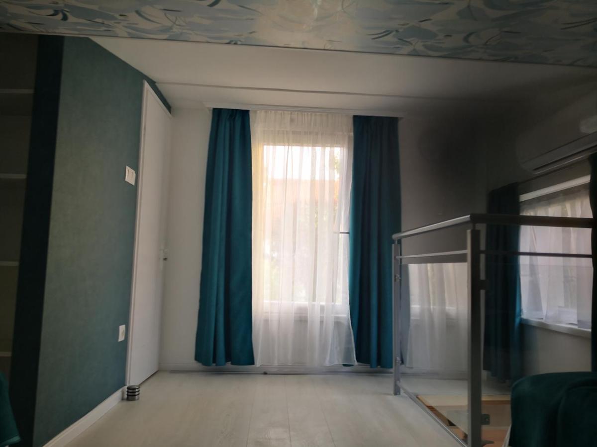 Kupola Apartman Szegedin Exterior foto