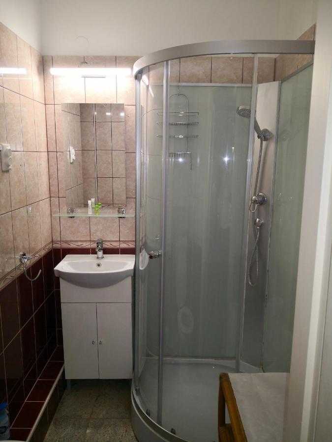 Kupola Apartman Szegedin Exterior foto